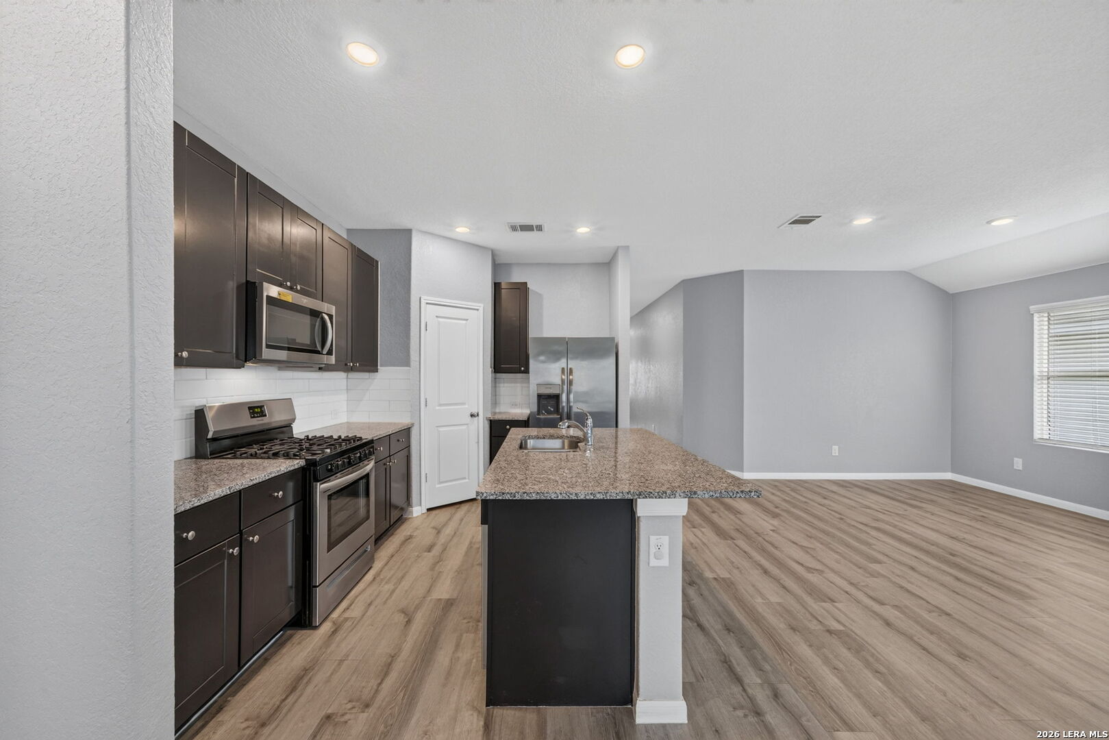 10639 Vinateros Drive Converse TX 78109