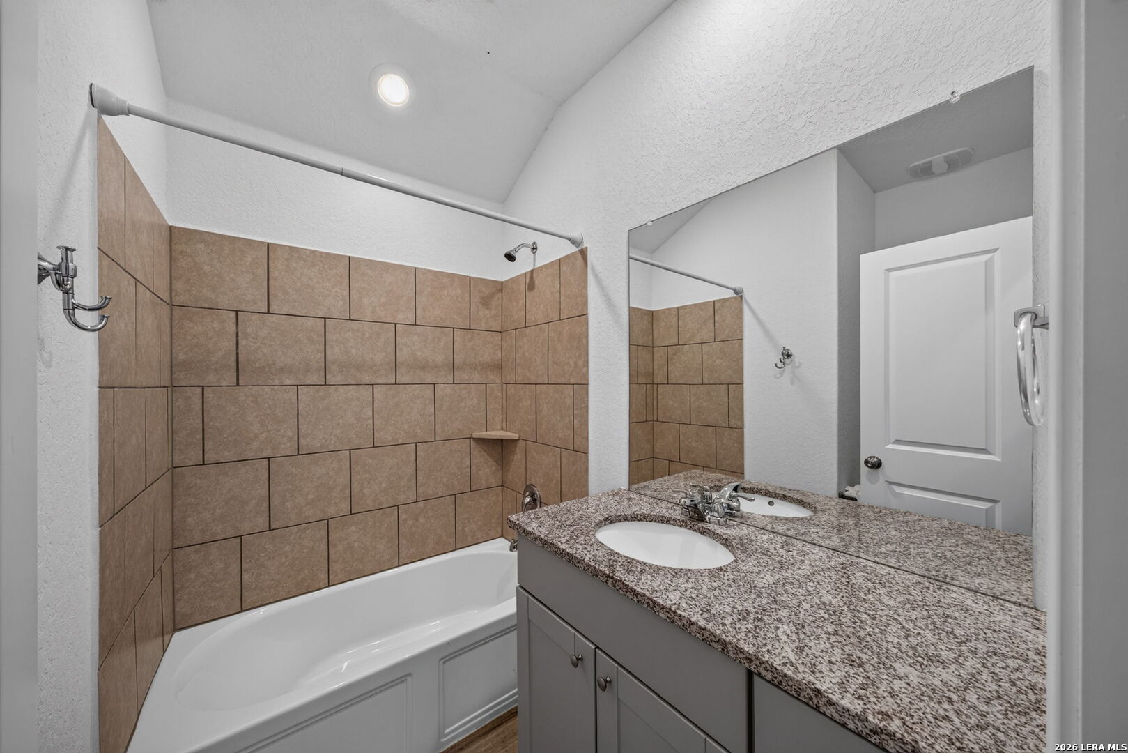 10639 Vinateros Drive Converse TX 78109