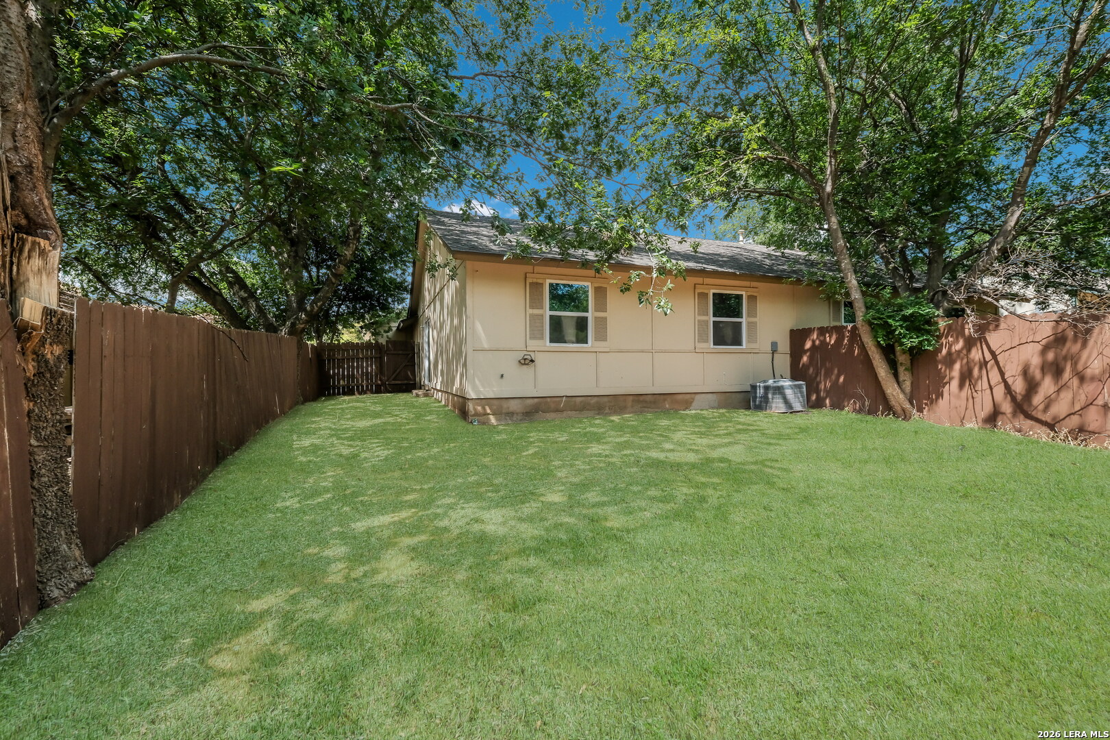 5214 Meadow Rise Street San Antonio TX 78250