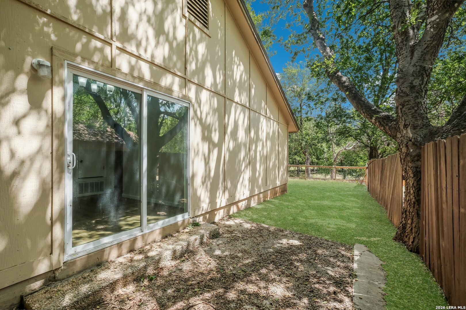 5214 Meadow Rise Street San Antonio TX 78250