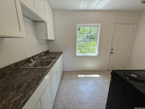 2234 Hays San Antonio TX 78202