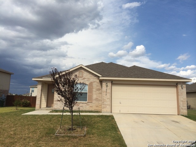 16246 Stallion Ranch Selma TX 78154