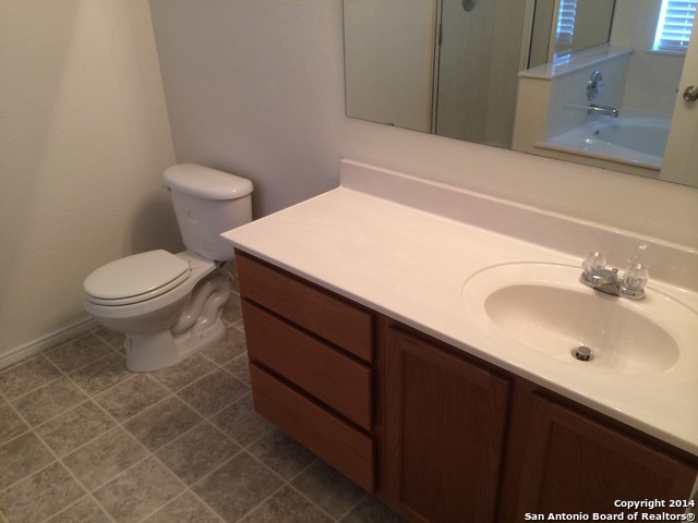 16246 Stallion Ranch Selma TX 78154