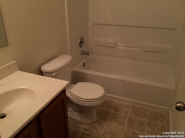 16246 Stallion Ranch Selma TX 78154