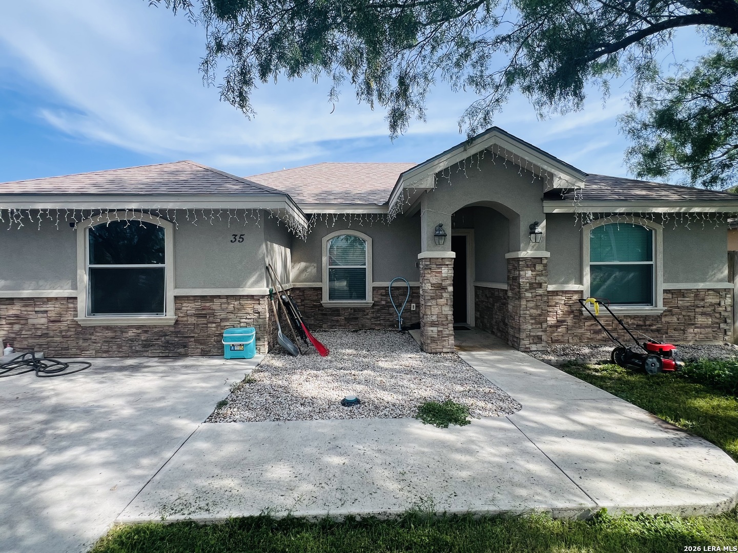 35 Garza Uvalde TX 78801