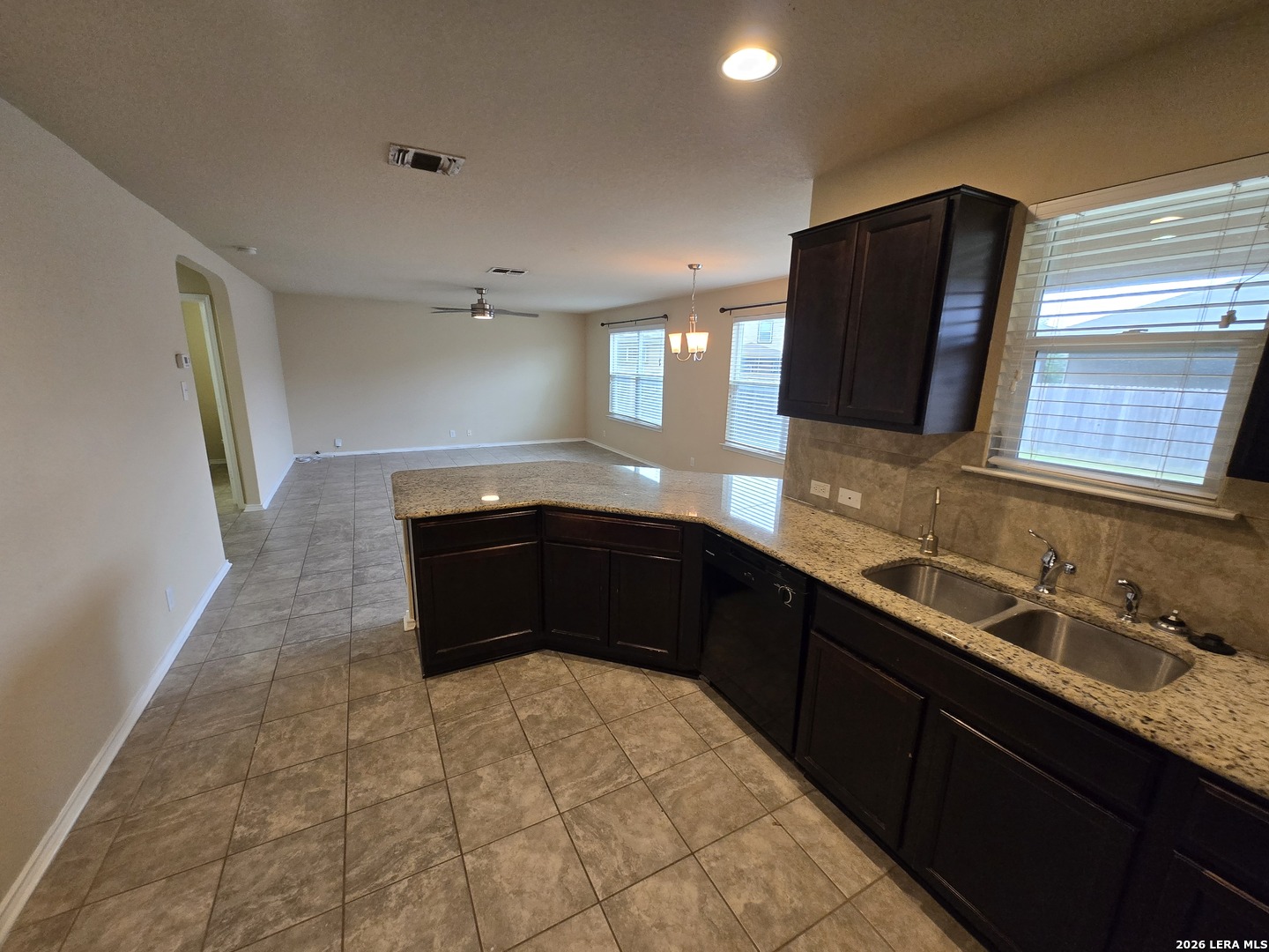 6114 Hackberry Pond San Antonio TX 78244