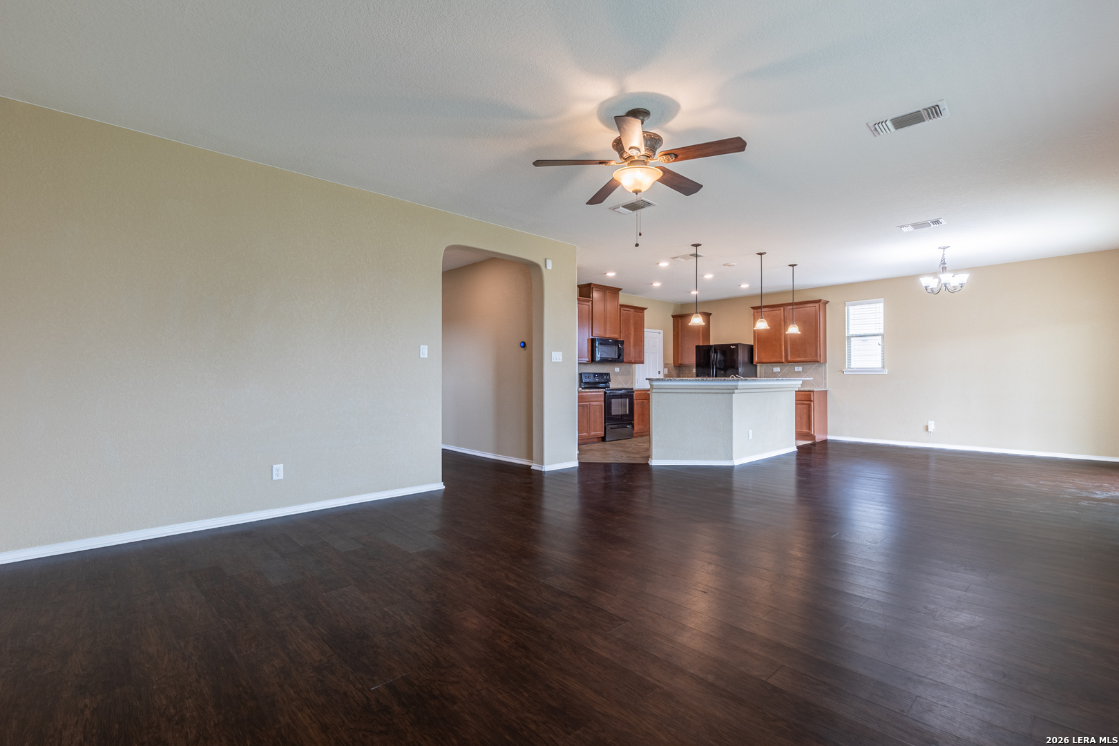 3314 Uresti Fields Converse TX 78109