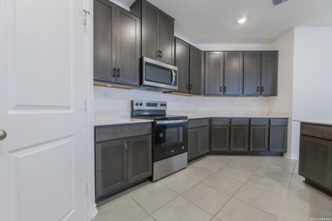 9507 Reinhartz San Antonio TX 78221