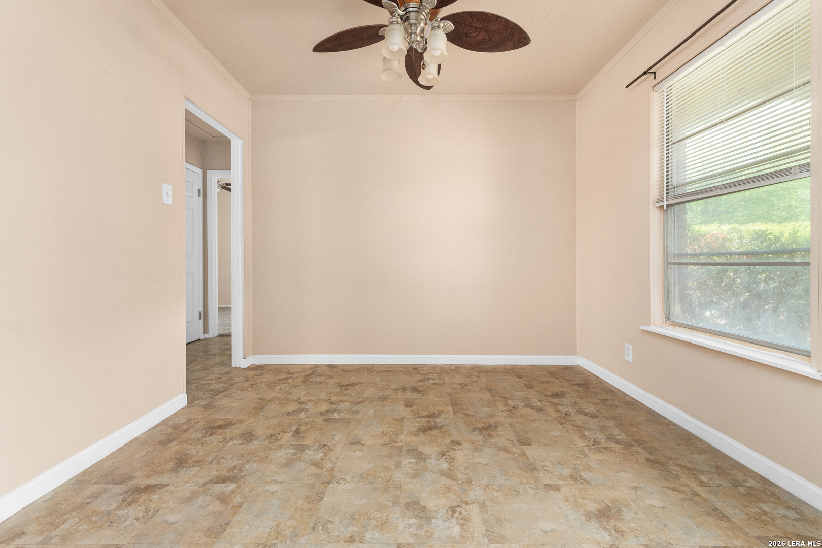 218 E Villaret San Antonio TX 78221