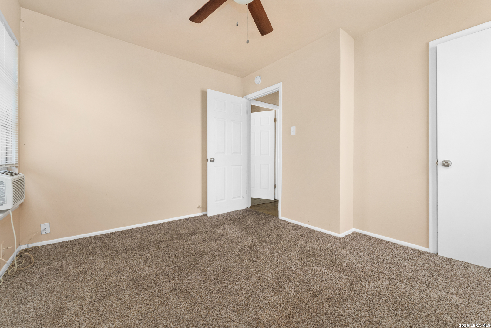 218 E Villaret San Antonio TX 78221