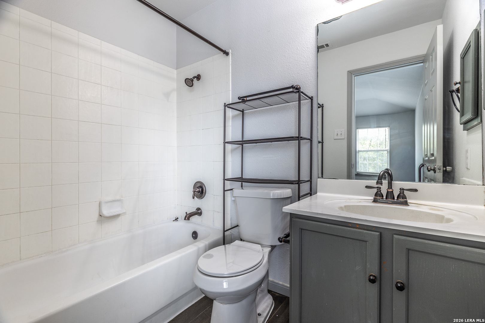 1907 Red Elm San Antonio TX 78227