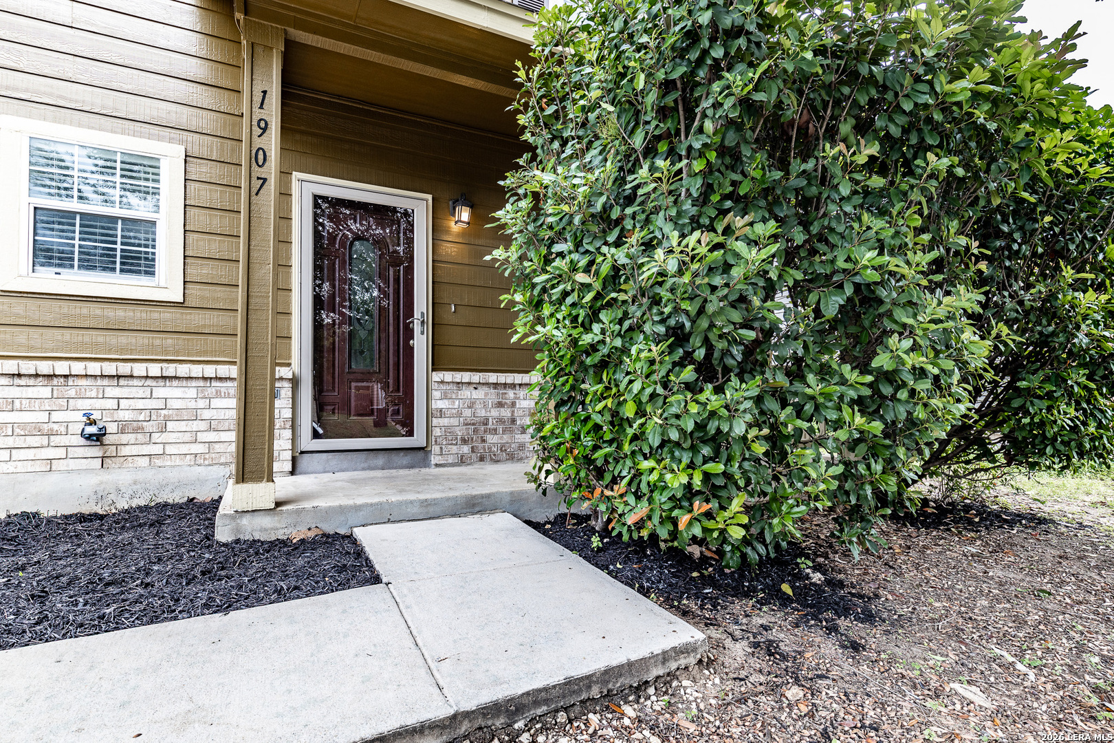 1907 Red Elm San Antonio TX 78227