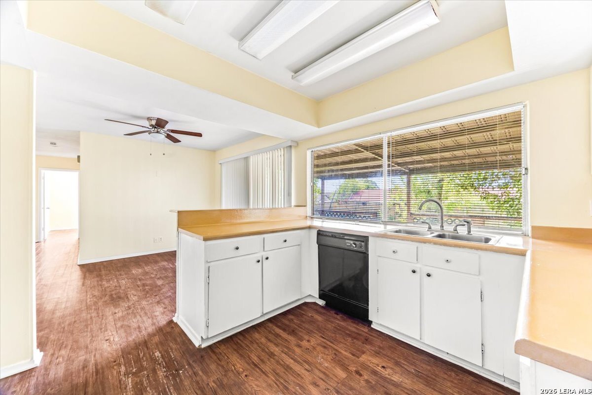 7919 Deep Forest San Antonio TX 78239