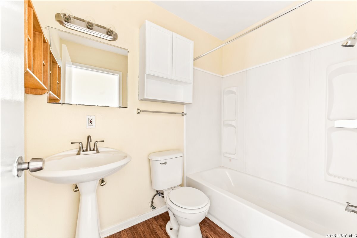 7919 Deep Forest San Antonio TX 78239