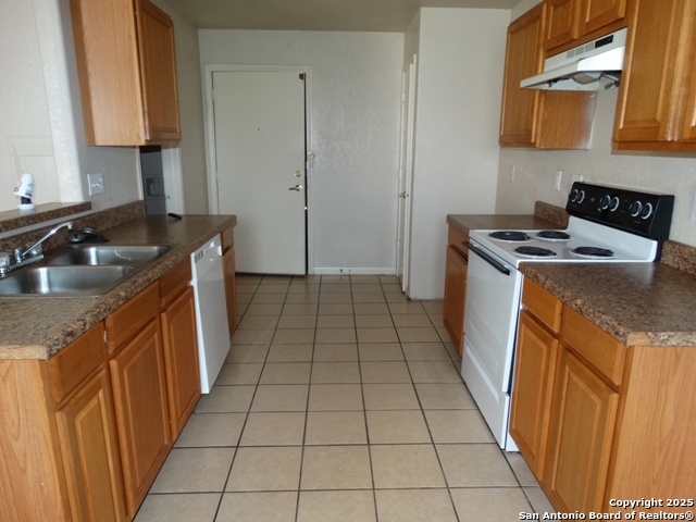 6303 Heathers Run San Antonio TX 78227