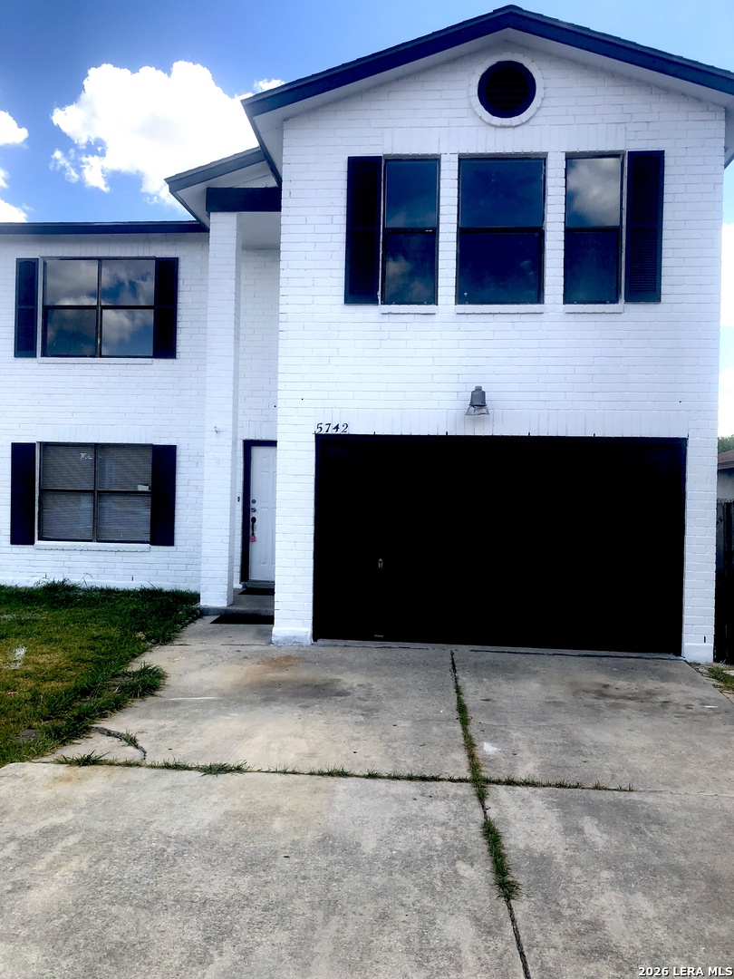 5742 Summer Fest Drive San Antonio TX 78244
