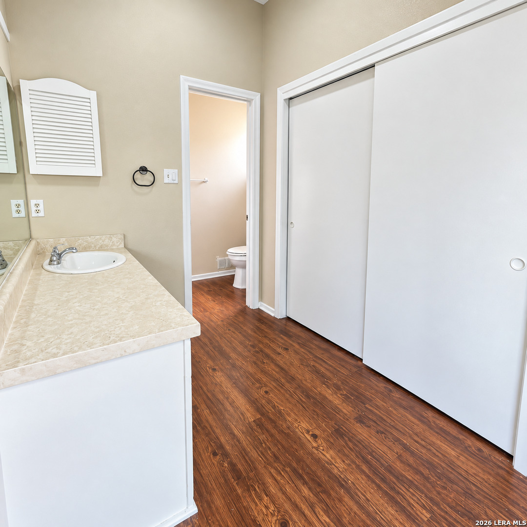 4203 Valleybrook San Antonio TX 78238