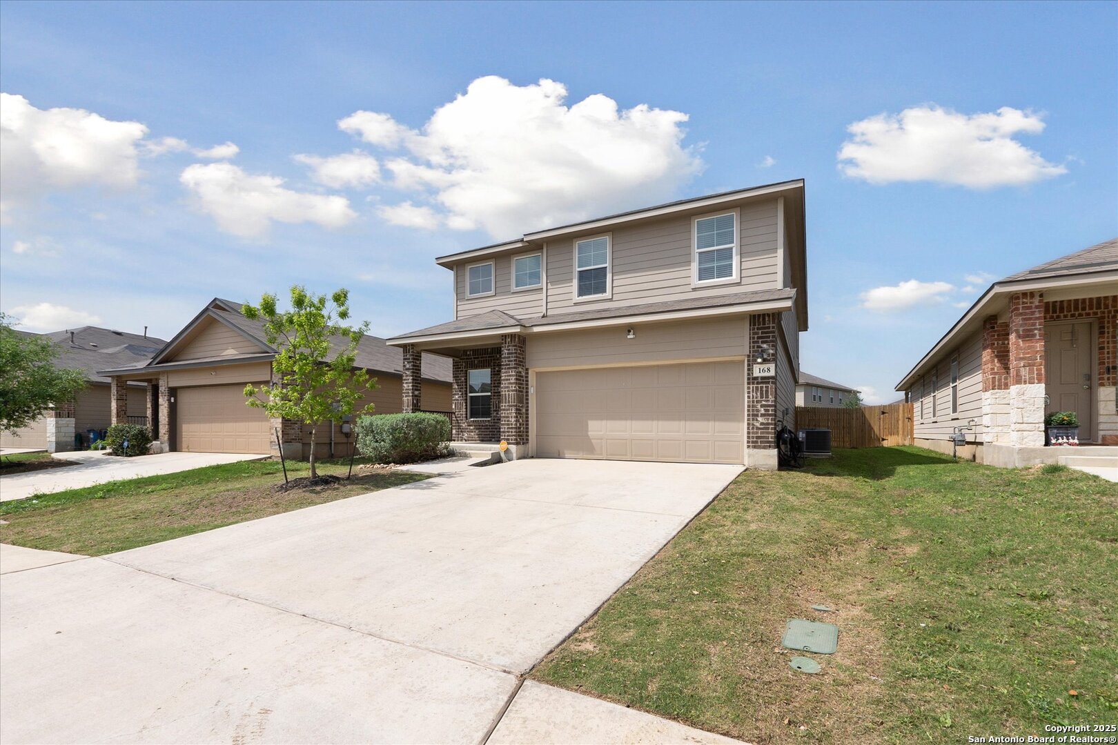 168 Middle Green Loop Floresville TX 78114