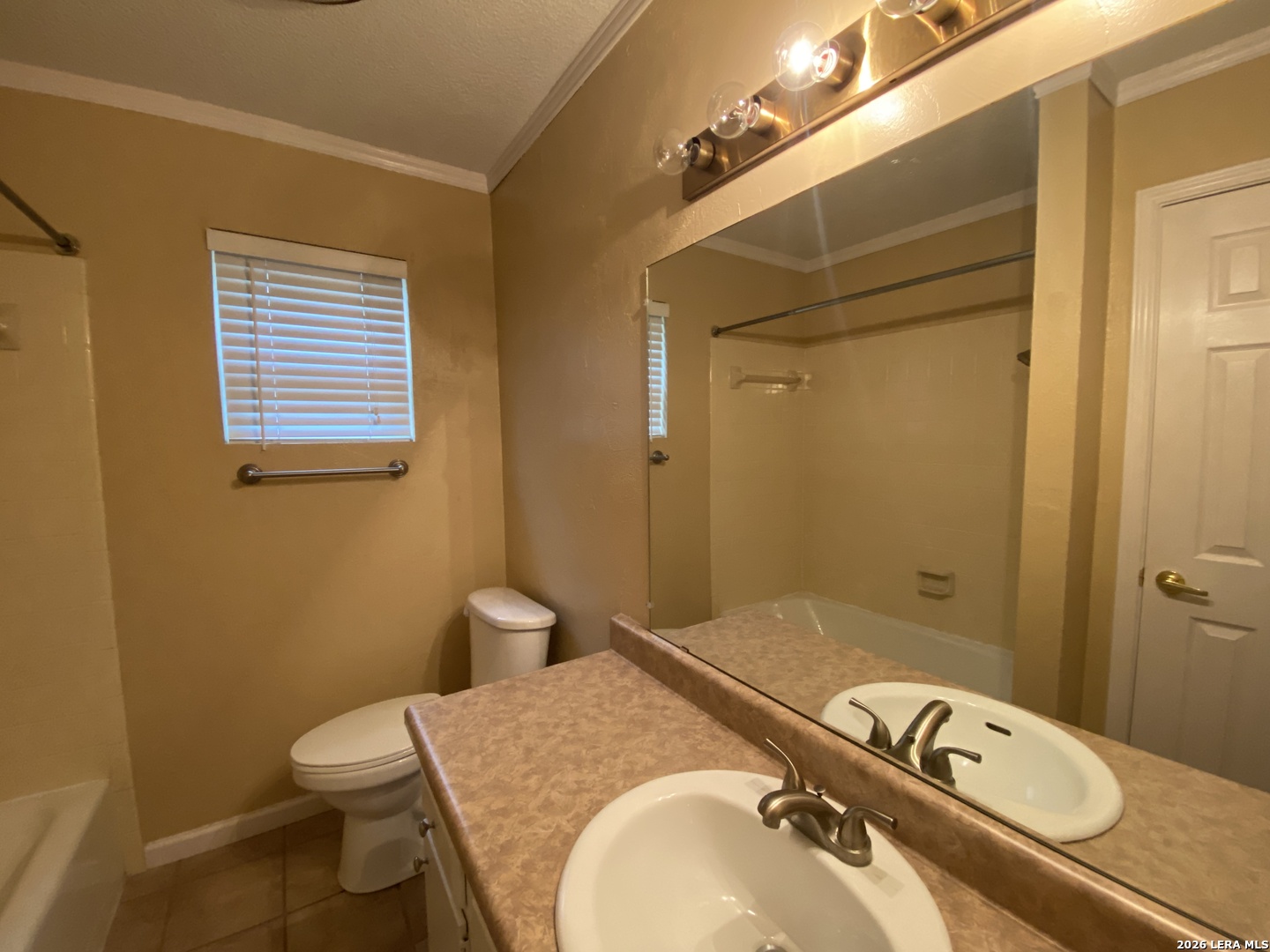 404 High Meadow Drive Pleasanton TX 78064