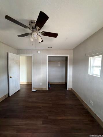 902 C Street Floresville TX 78114