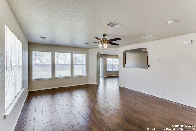 6051 Kensinger Pass Converse TX 78109
