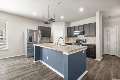 4618 Todds Farm San Antonio TX 78244