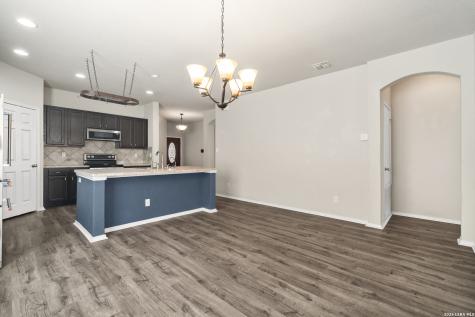 4618 Todds Farm San Antonio TX 78244