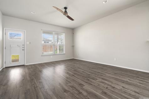 4618 Todds Farm San Antonio TX 78244