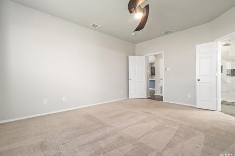 4618 Todds Farm San Antonio TX 78244