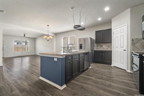 4618 Todds Farm San Antonio TX 78244