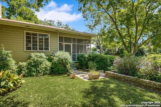 702 Patterson Avenue Alamo Heights TX 78209