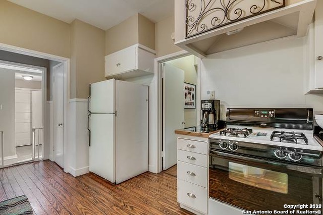 702 Patterson Avenue Alamo Heights TX 78209