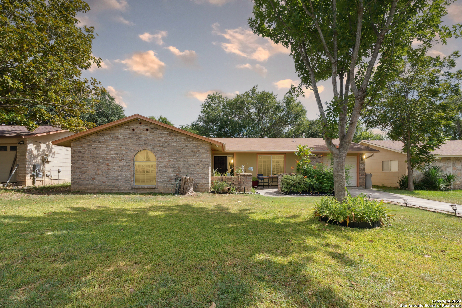 6738 Spring Manor Street San Antonio TX 78249