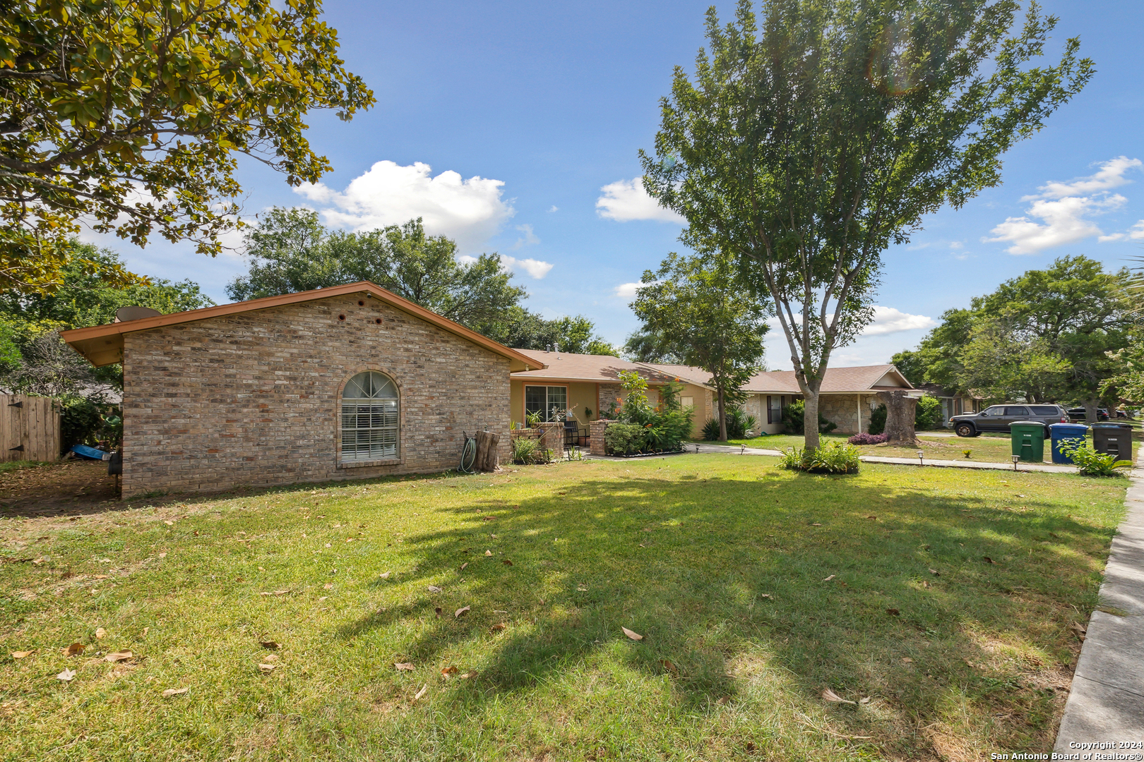 6738 Spring Manor Street San Antonio TX 78249