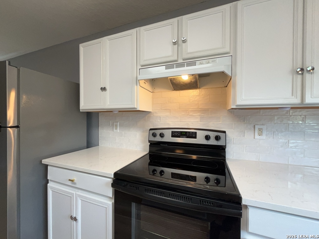 9011 Laguna Falls San Antonio TX 78251