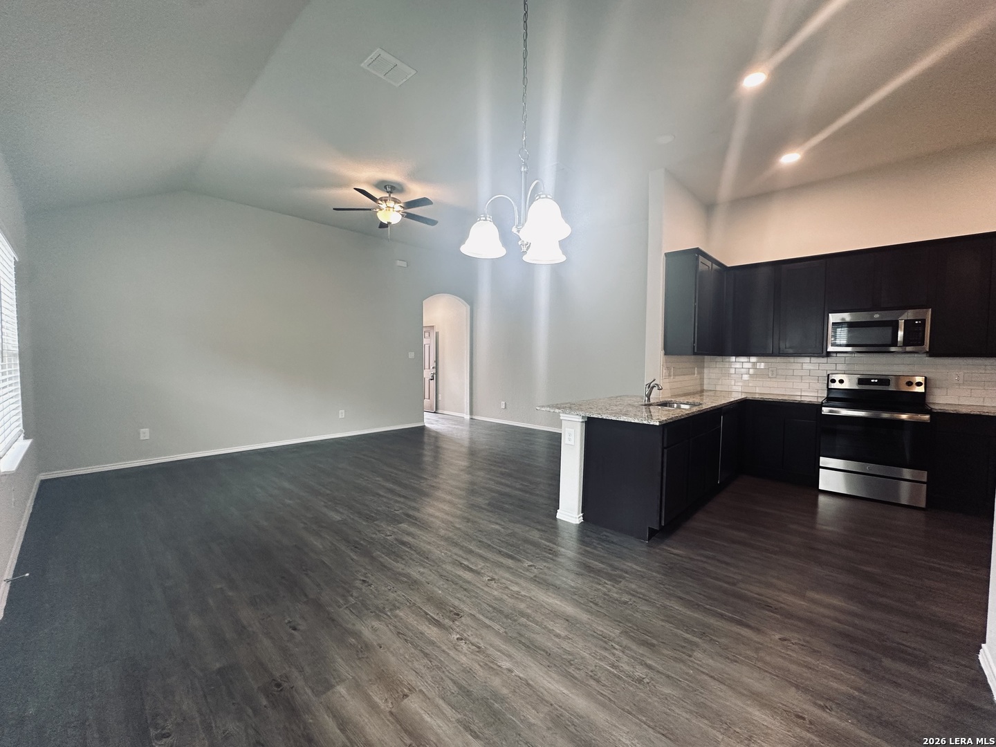 9302 Canyon Bend Converse TX 78109