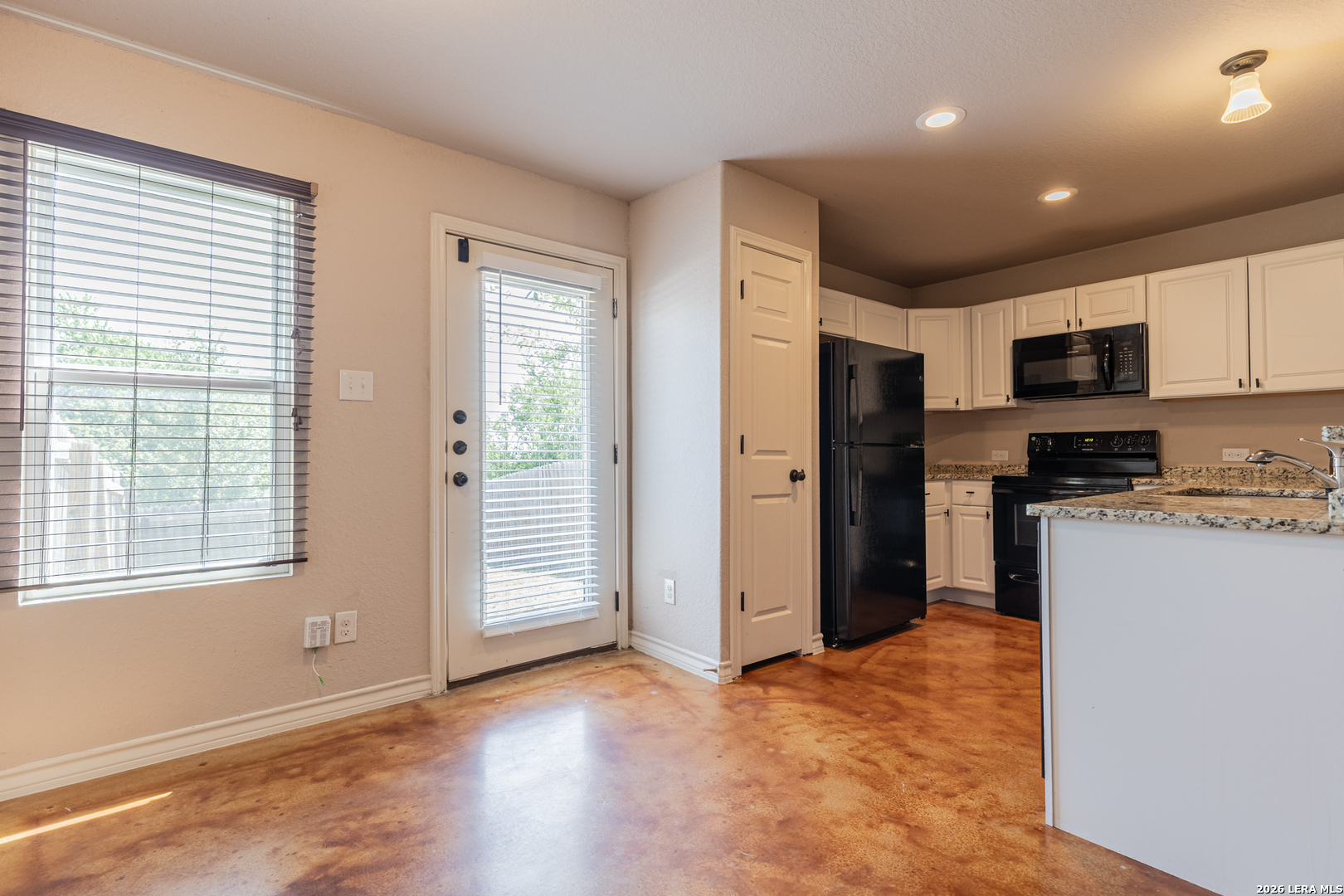 7314 Colina Way Converse TX 78109