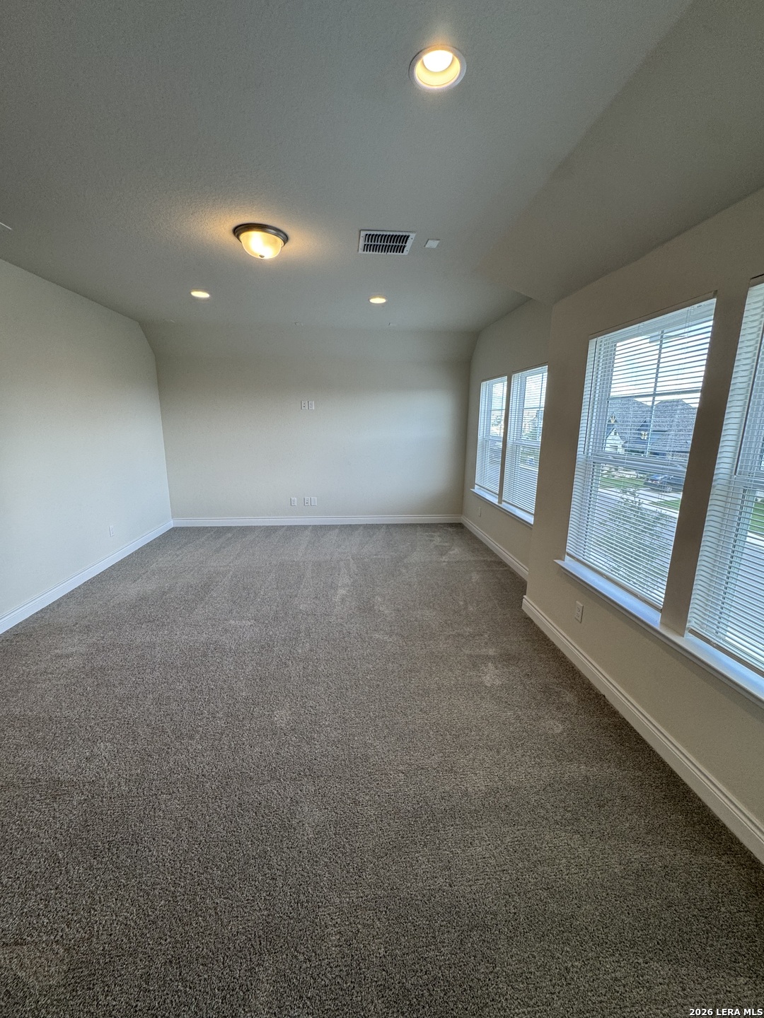 2027 Knippa San Antonio TX 78253