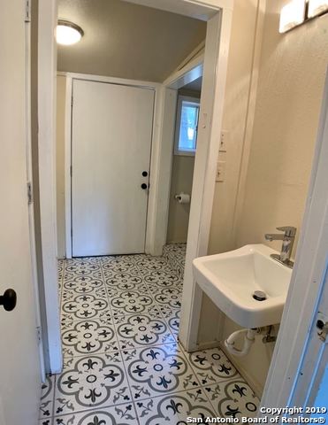 411 Sumner San Antonio TX 78209