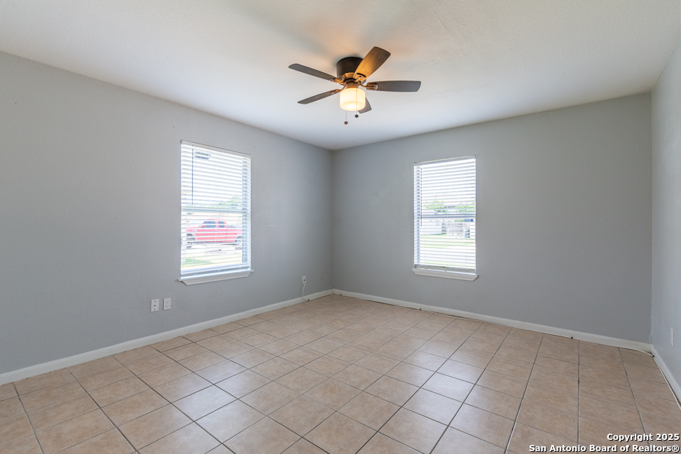 7642 Oak Chase San Antonio TX 78239