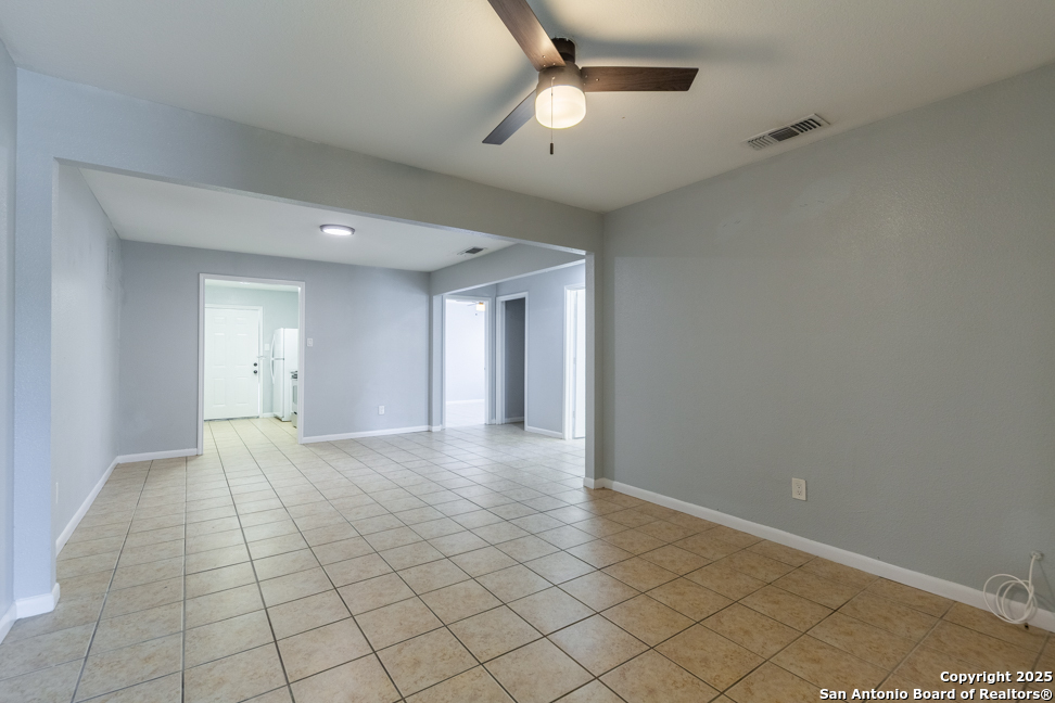 7642 Oak Chase San Antonio TX 78239