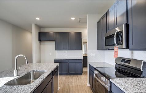 2530 Dry Moss Way San Antonio TX 78224