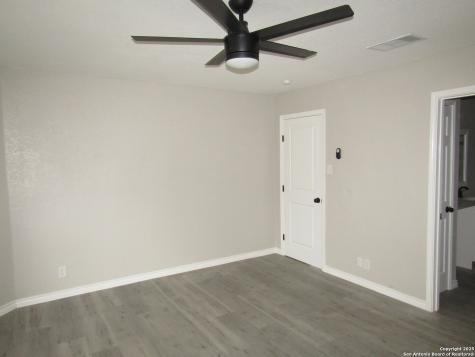 10243 Raven Field San Antonio TX 78245