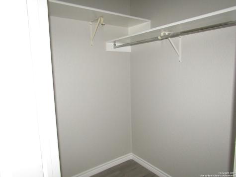 10243 Raven Field San Antonio TX 78245