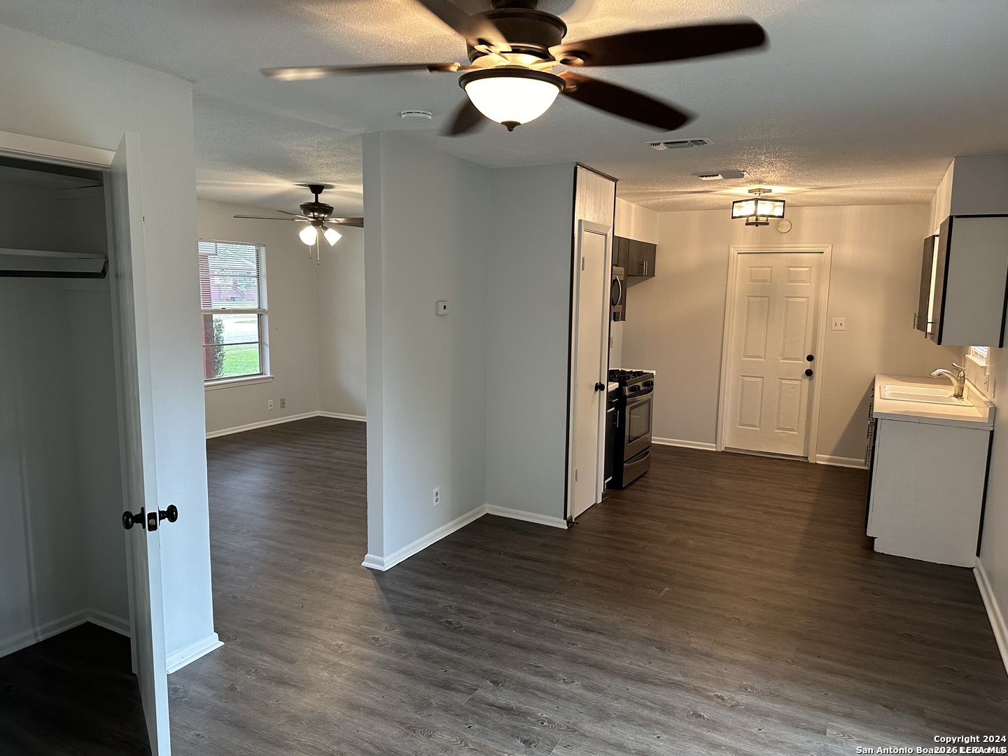 7211 Westglade Drive San Antonio TX 78227