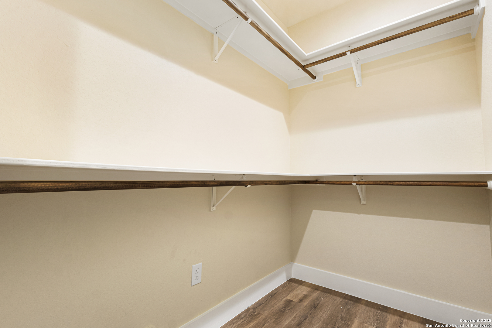 302 Riley Way Kerrville TX 78028