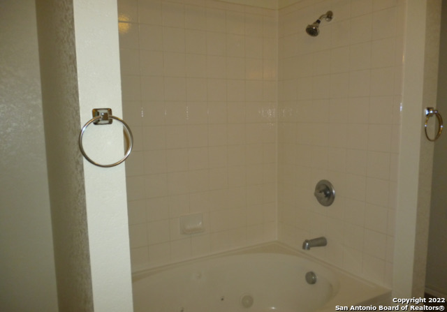 9119 Beech Grove San Antonio TX 78245