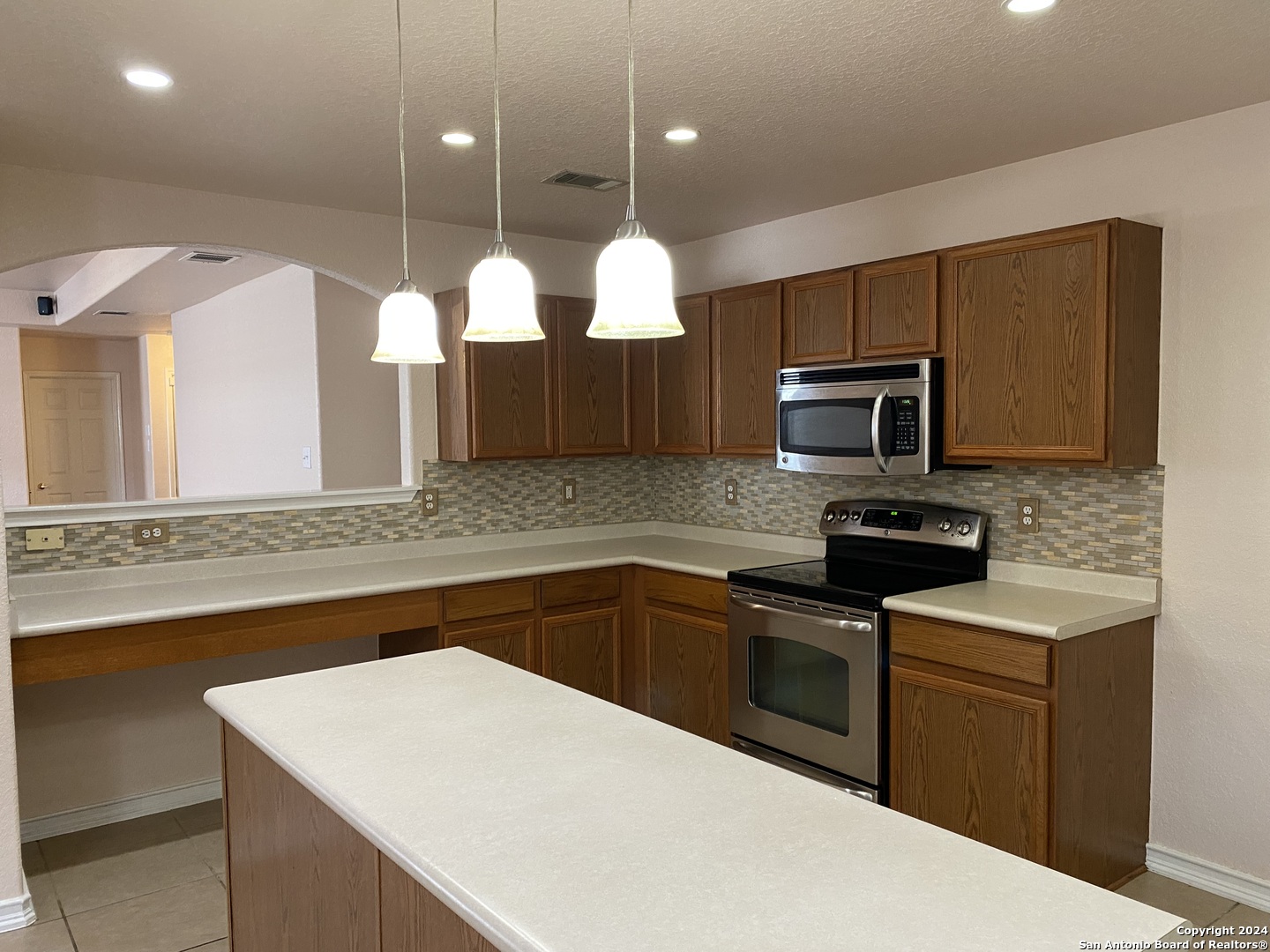 9002 Laguna Rio San Antonio TX 78251