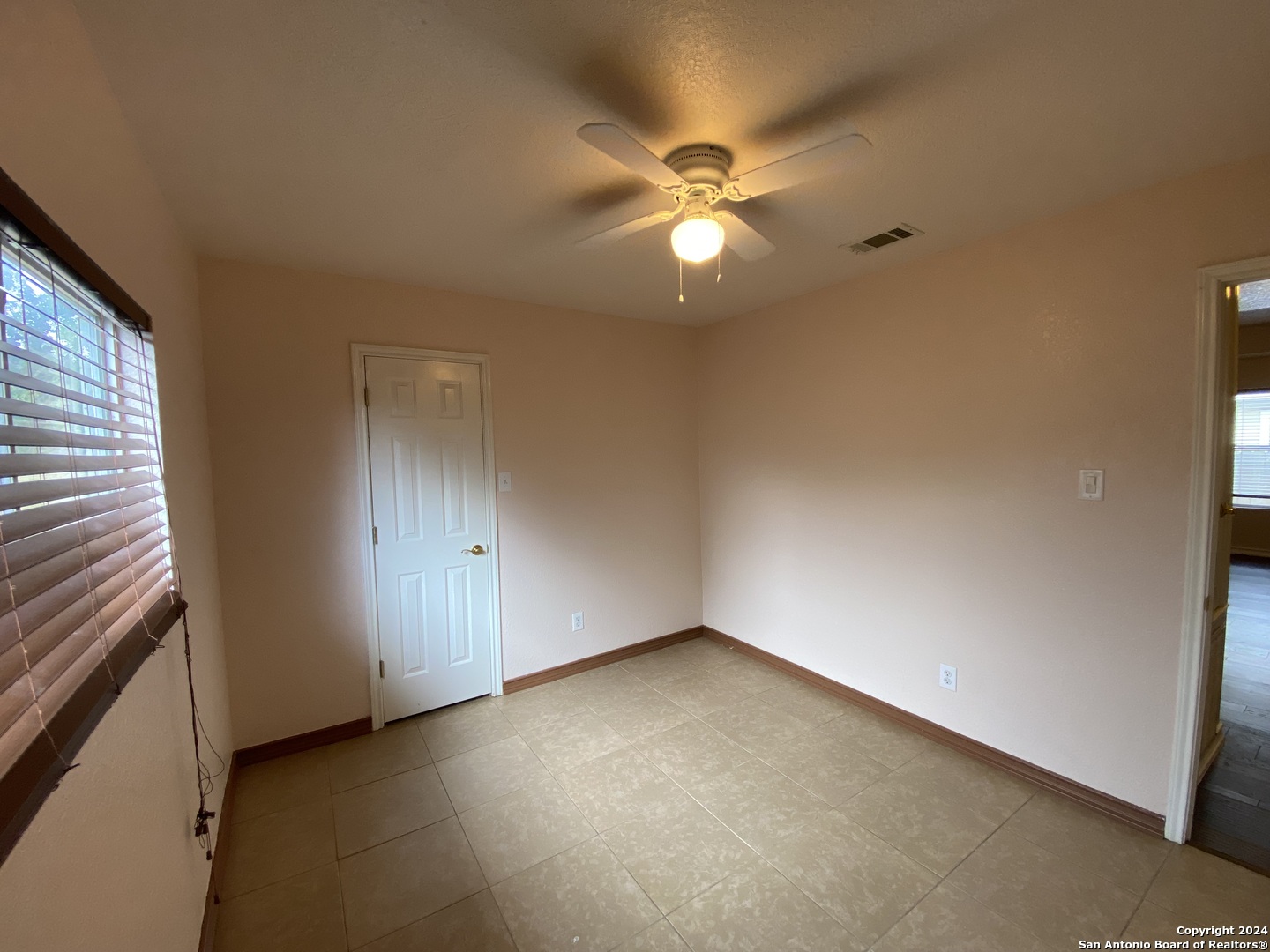 9002 Laguna Rio San Antonio TX 78251