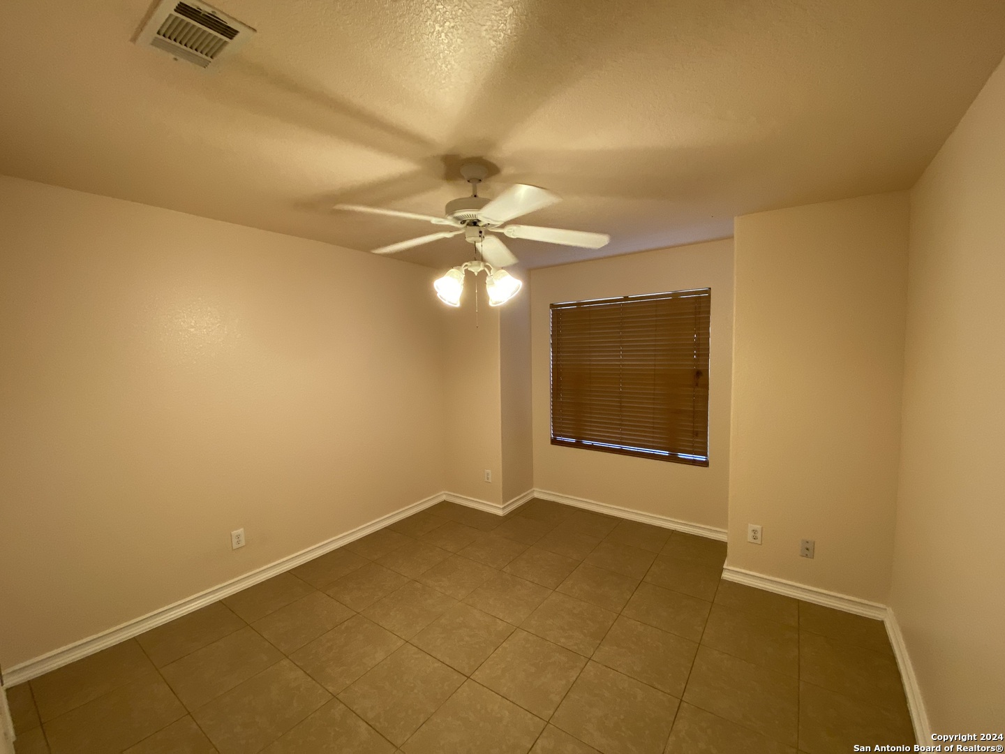 9002 Laguna Rio San Antonio TX 78251